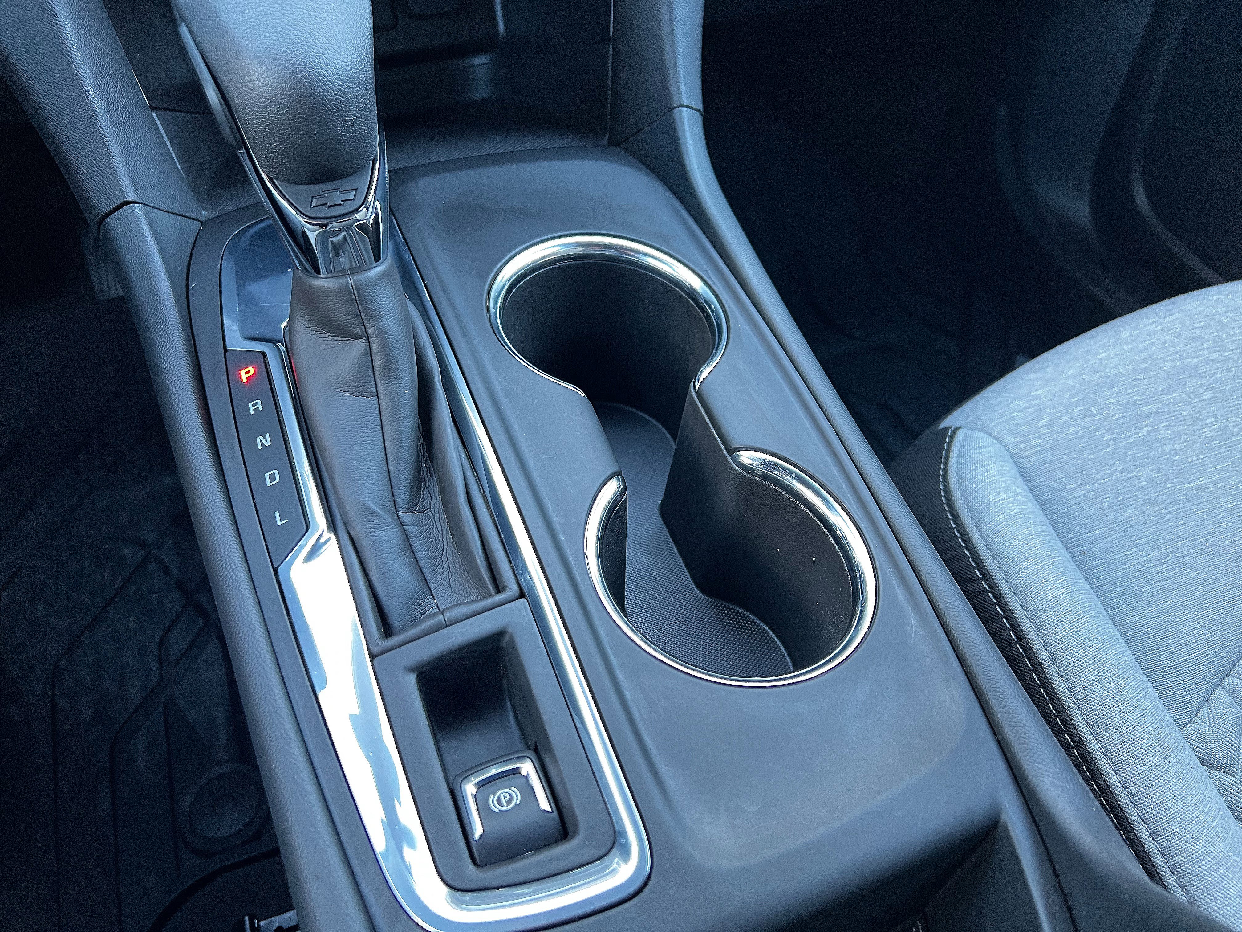 Used 2024 Chevrolet Equinox LS w/ LS Convenience Package image 21