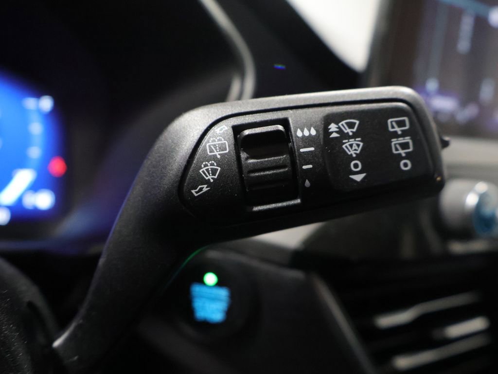 Used 2022 Ford Escape Titanium image 41