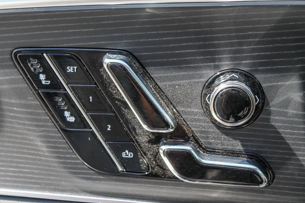 New 2025 Cadillac Lyriq Sport image 24