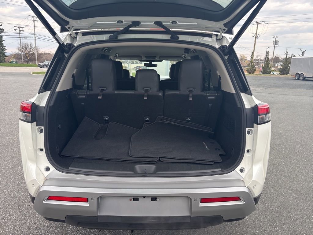 Used 2023 Nissan Pathfinder SL image 27