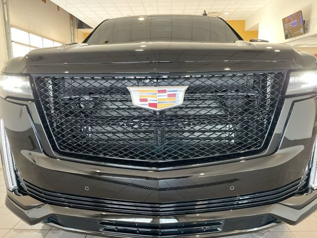 Used 2024 Cadillac Escalade Sport w/ Touring Package AWD/4WD image 11