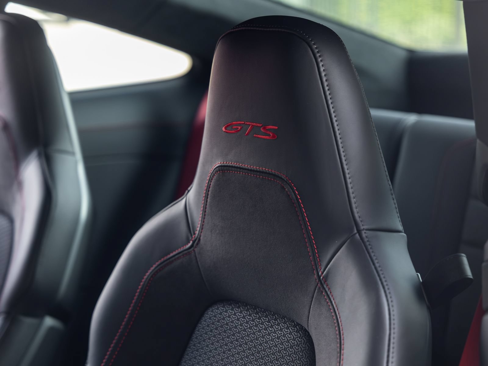 Certified 2026 Porsche 911 Carrera GTS RWD image 29