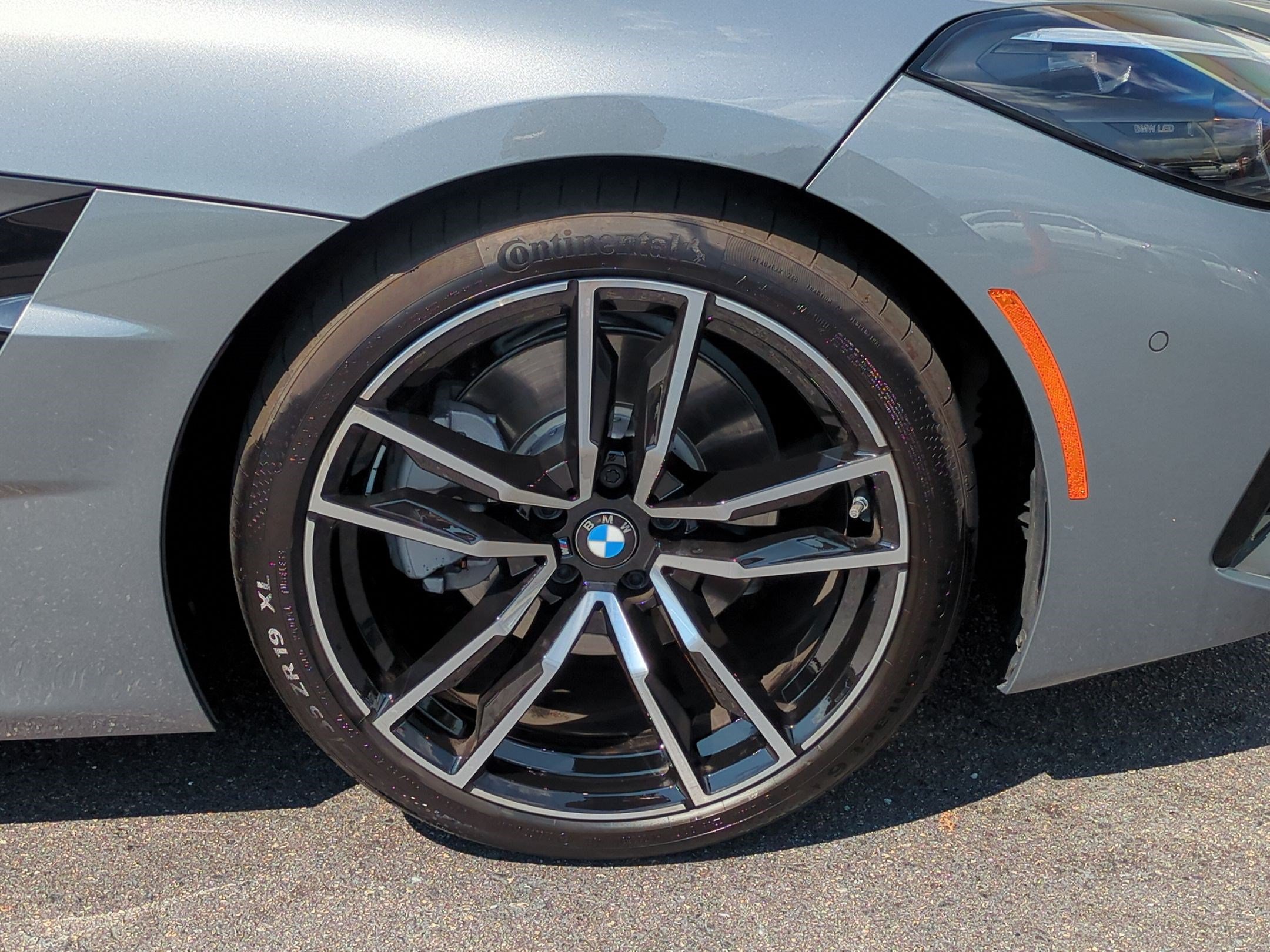 Certified 2023 BMW Z4 sDrive30i w/ Premium Package RWD image 12