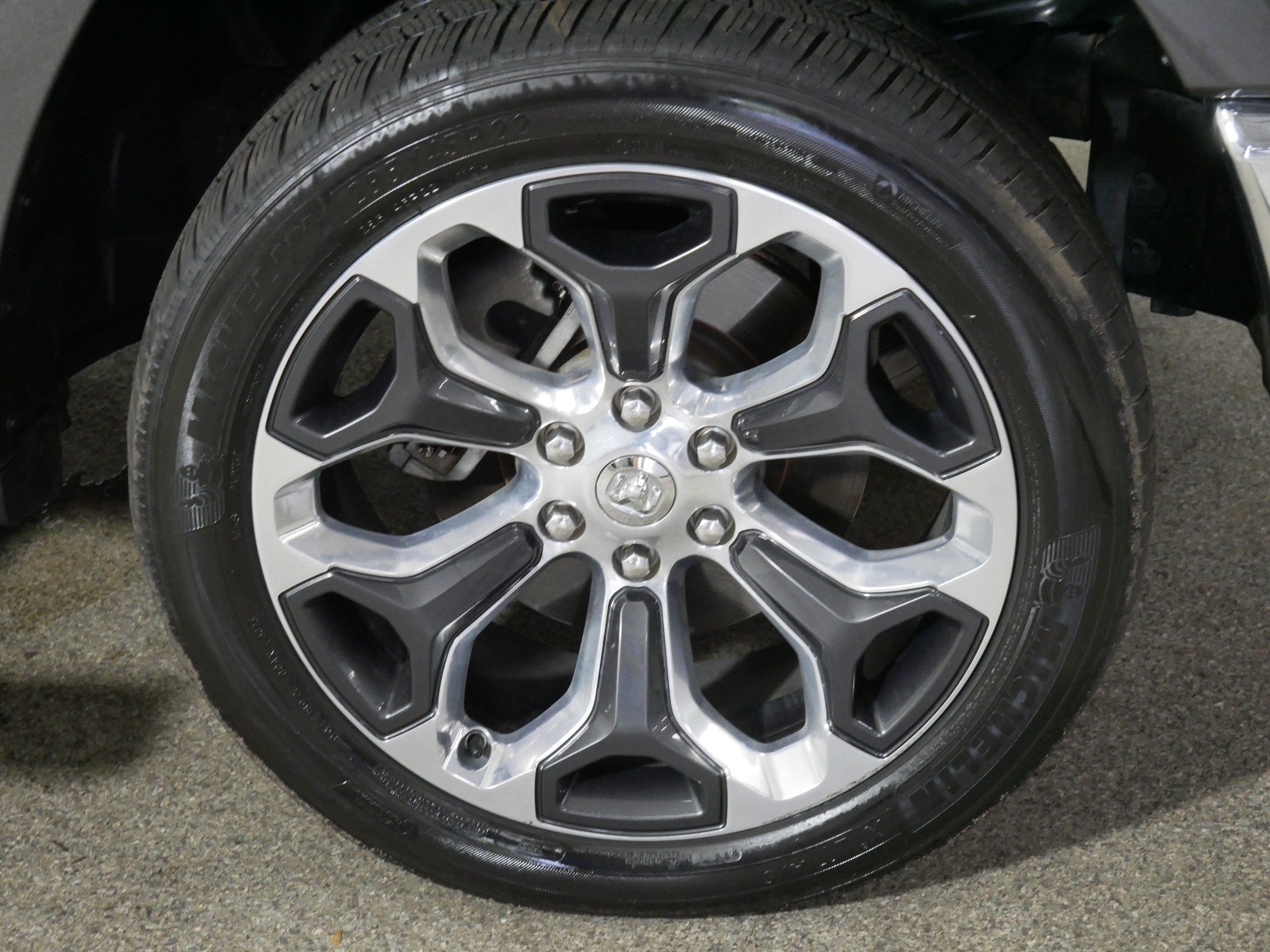 Used 2019 RAM 1500 Limited AWD/4WD image 15