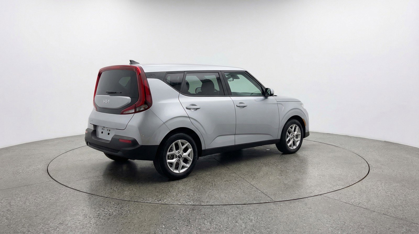 Used 2025 Kia Soul LX w/ LX Technology Package FWD image 9