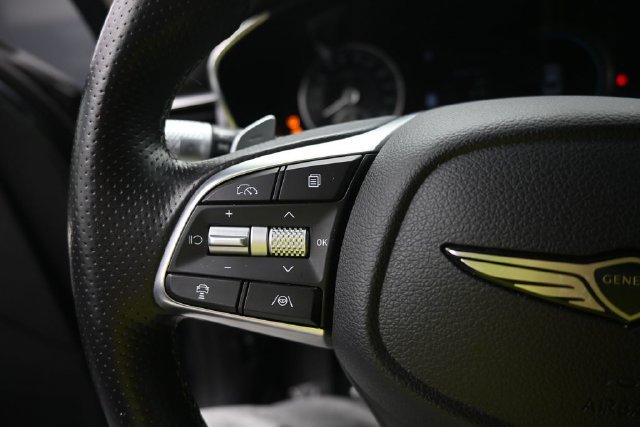 Used 2025 Genesis G70 2.5T AWD/4WD image 14
