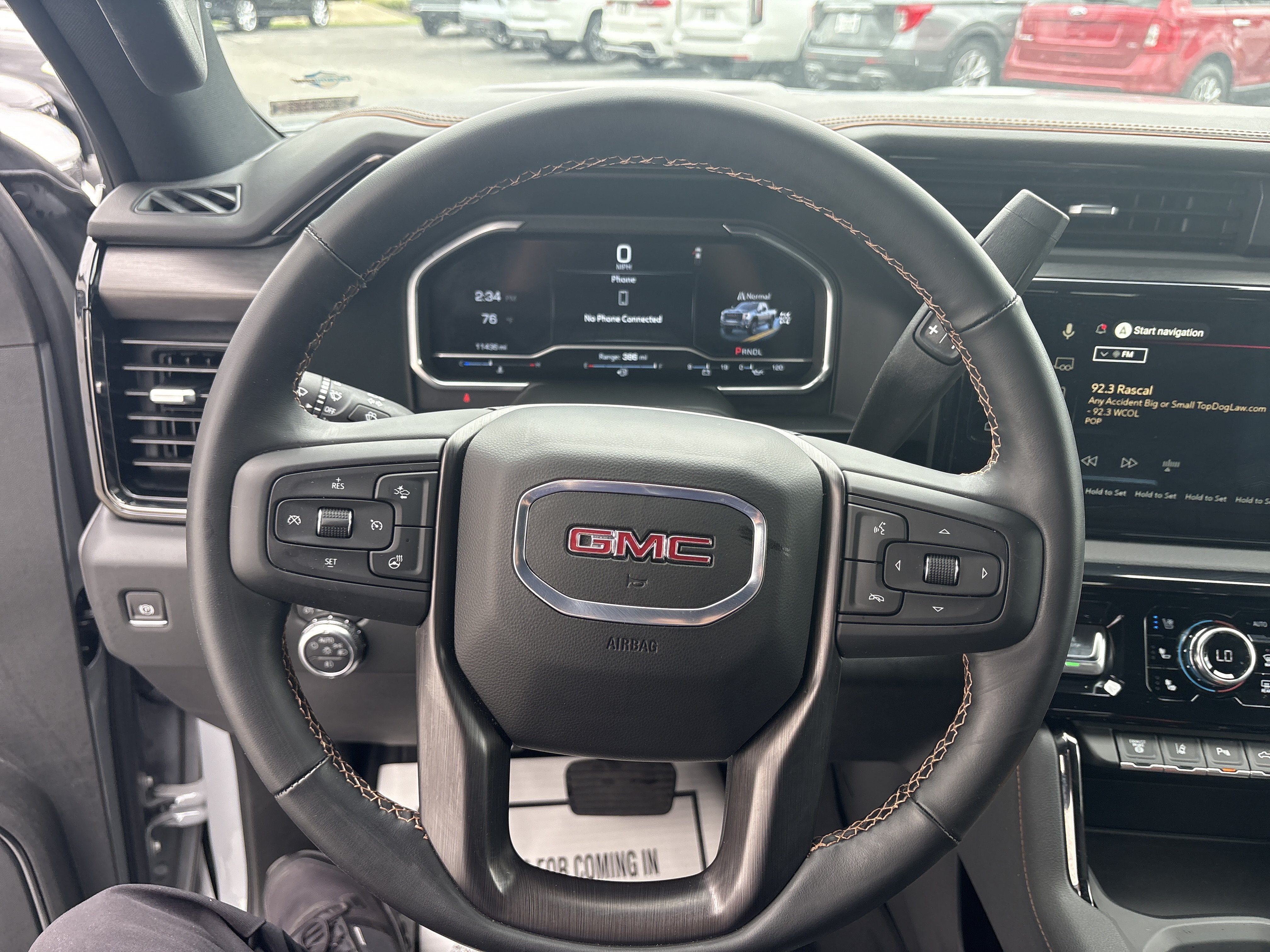 Used 2025 GMC Sierra 2500 AT4 w/ AT4 Premium Plus Package AWD/4WD image 7