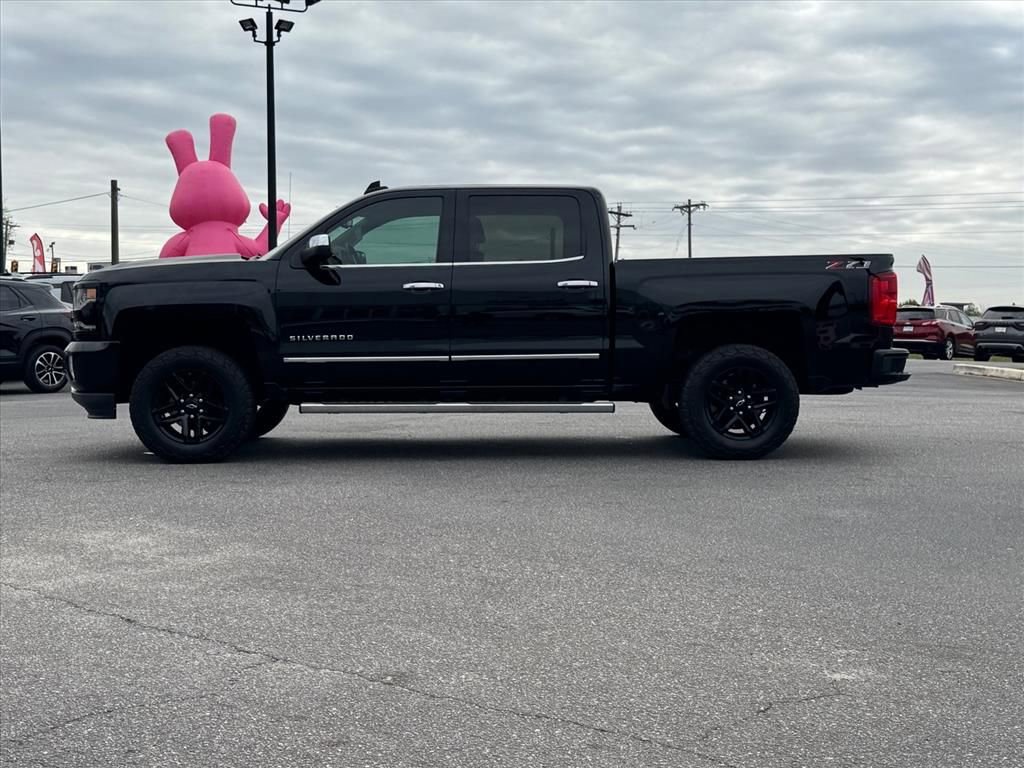Used 2018 Chevrolet Silverado 1500 LTZ Z71 w/ LTZ Plus Package AWD/4WD image 6
