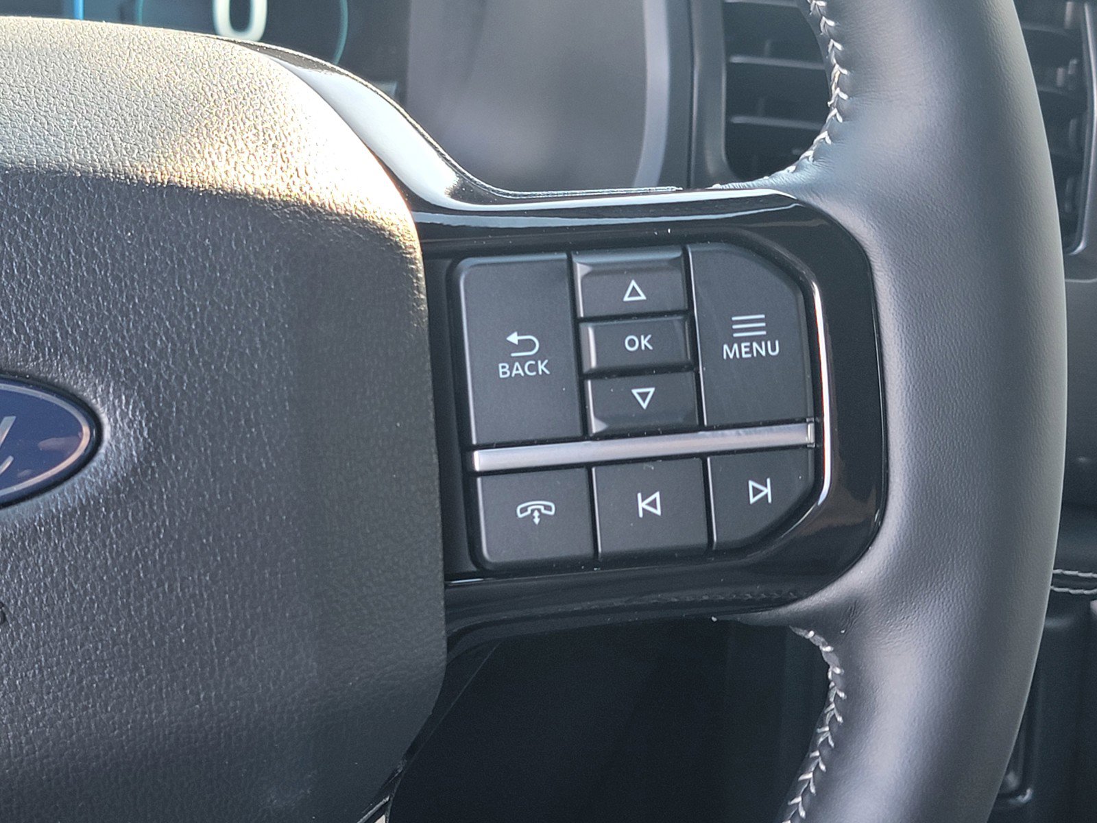 New 2025 Ford F150 Lightning Platinum image 26