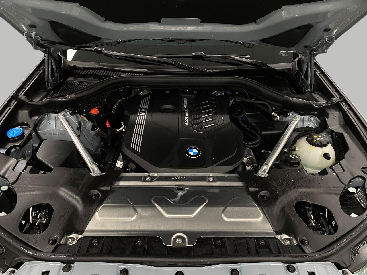 Certified 2024 BMW X4 M40i AWD/4WD image 11
