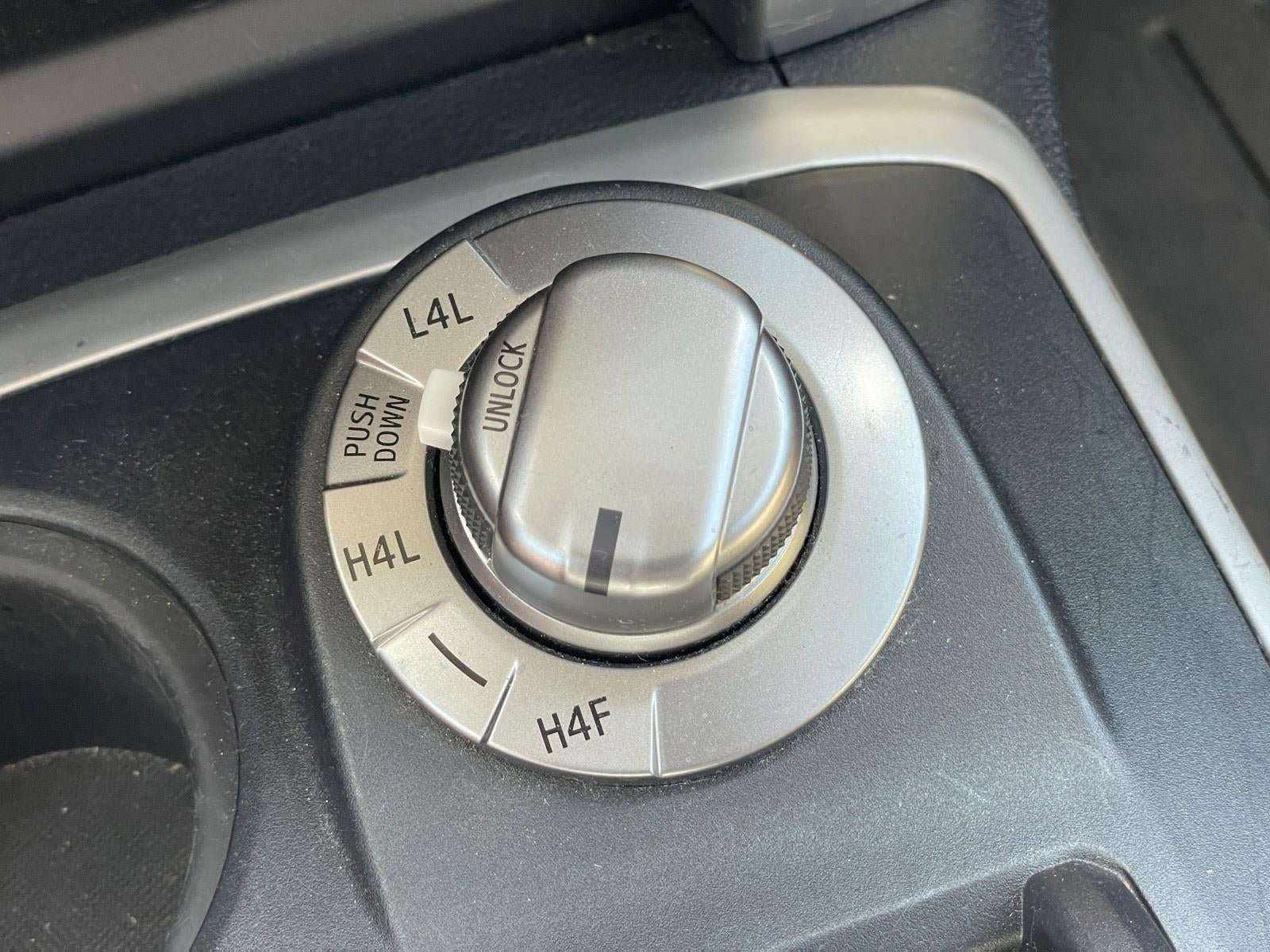 Used 2016 Toyota 4Runner Limited AWD/4WD image 28