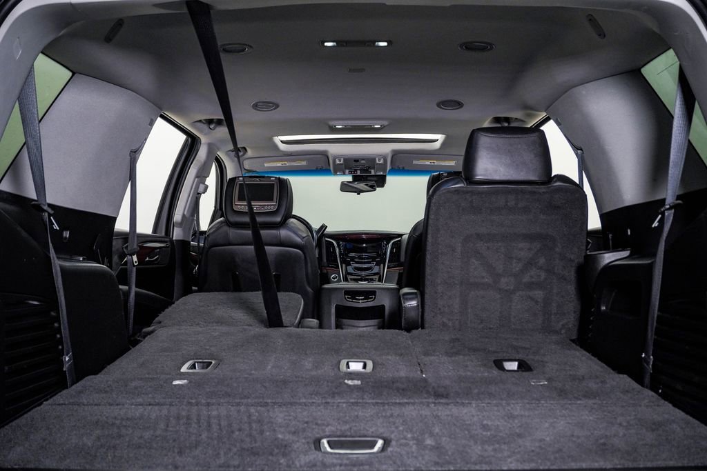 Used 2019 Cadillac Escalade Luxury AWD/4WD image 26