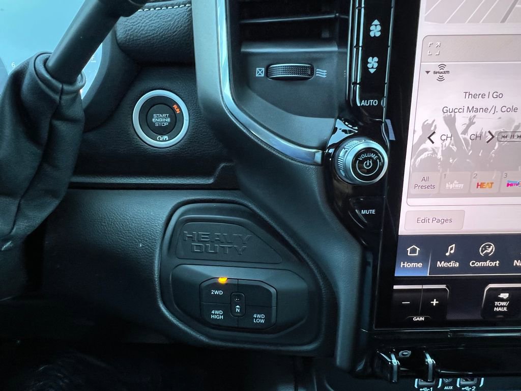New 2026 RAM 2500 Laramie AWD/4WD image 28