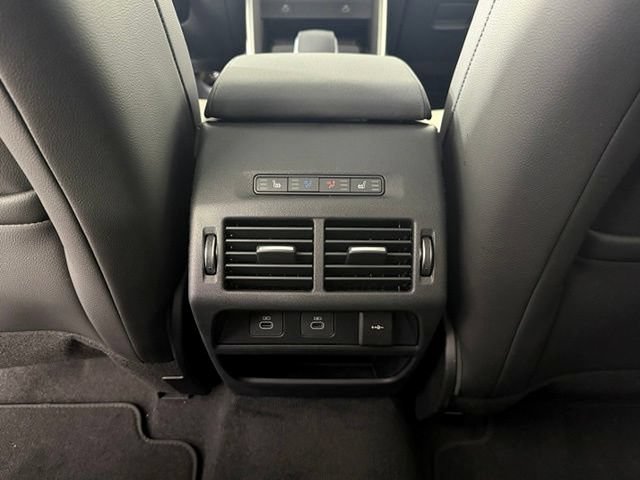 New 2026 Land Rover Discovery Sport Landmark AWD/4WD image 19