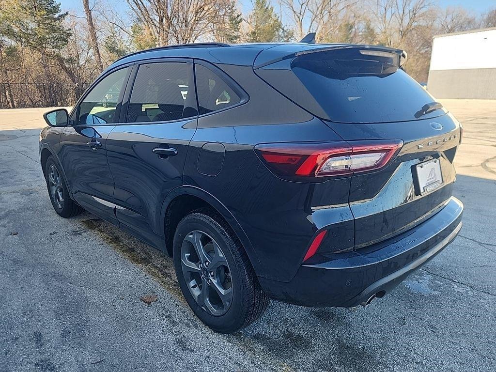 Certified 2023 Ford Escape ST-Line Select w/ Tech Pack #1 image 10