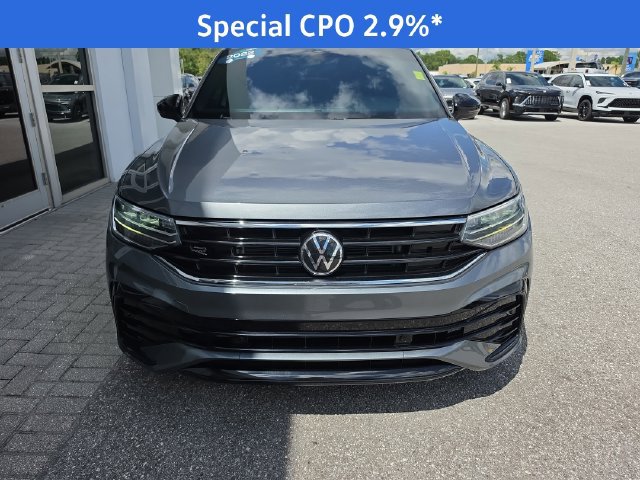 Used 2022 Volkswagen Tiguan SE R-Line FWD image 2