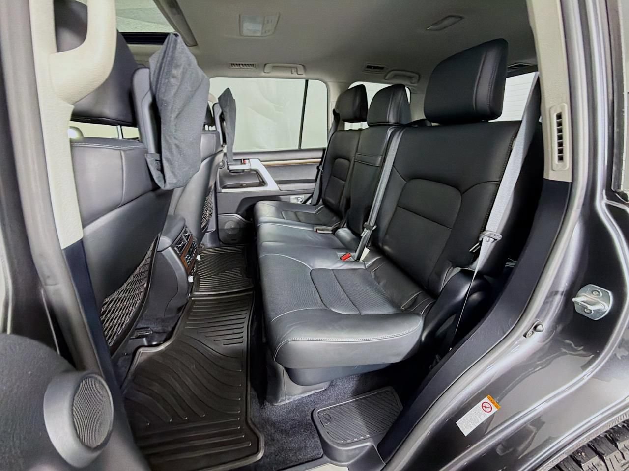Used 2016 Toyota Land Cruiser AWD/4WD image 39