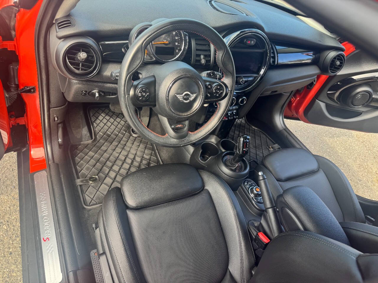 Used 2020 MINI Cooper S FWD image 27