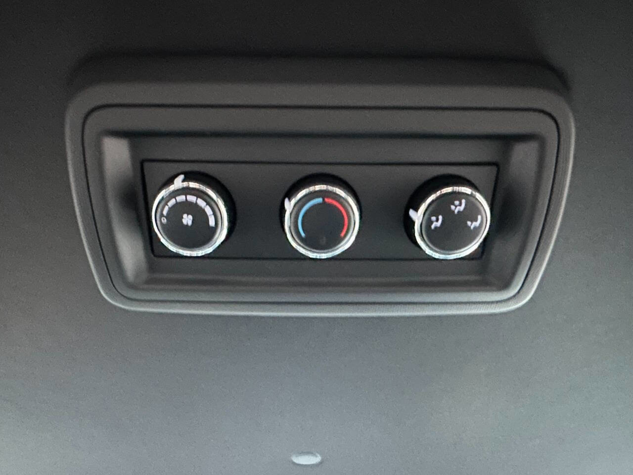 Used 2018 Dodge Grand Caravan SXT image 29