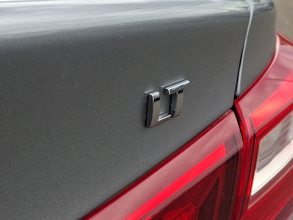 Used 2023 Chevrolet Malibu LT FWD image 28