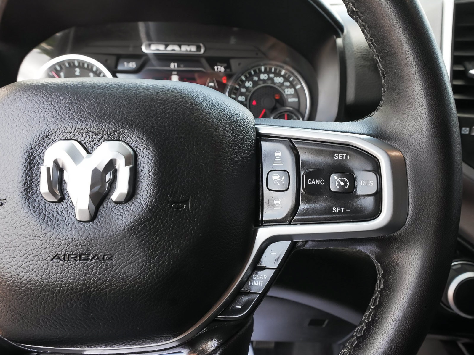 Used 2025 RAM 1500 Big Horn AWD/4WD image 21