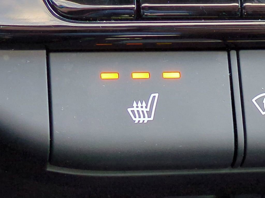 Certified 2025 Hyundai Elantra SEL image 23