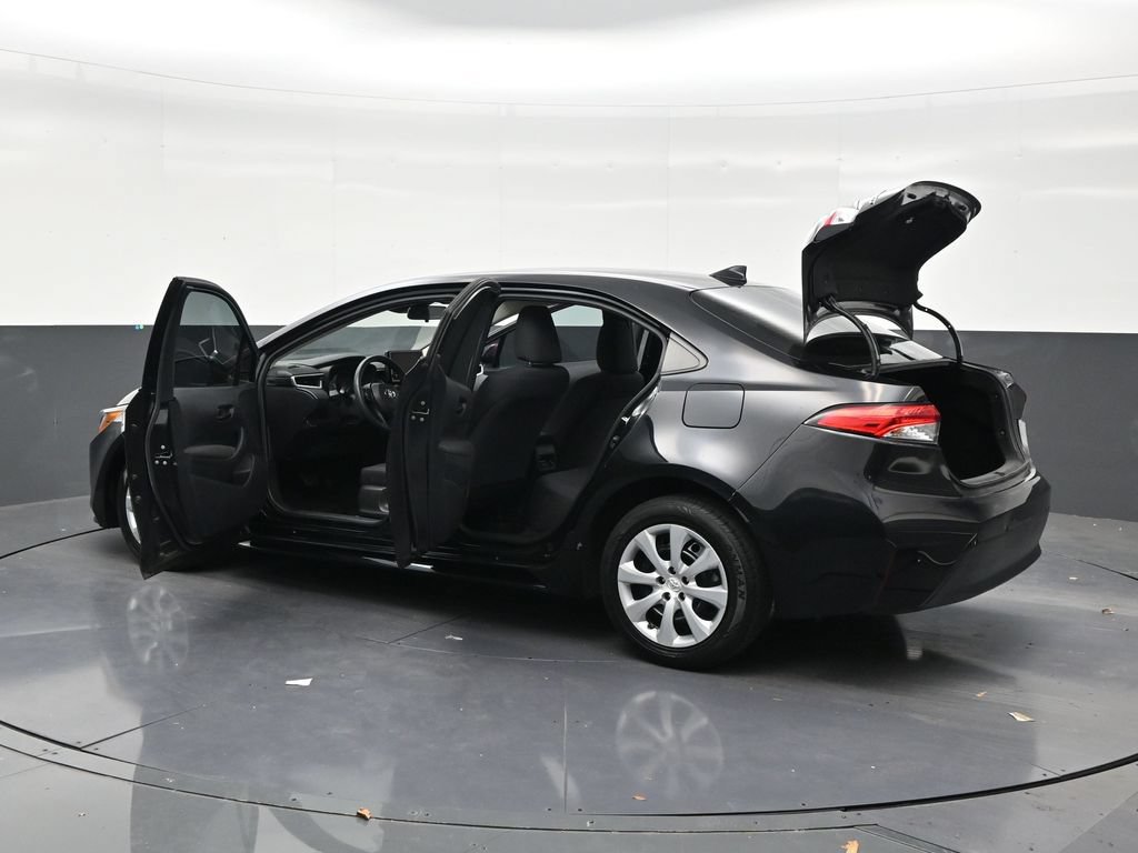 Used 2023 Toyota Corolla LE FWD image 30