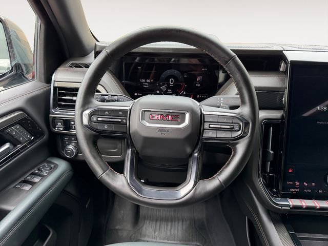 Used 2025 GMC Yukon AT4 w/ AT4 Premium Package AWD/4WD image 12