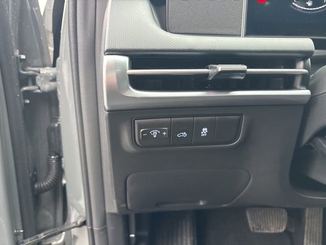 Used 2026 Hyundai Santa Cruz SE image 40