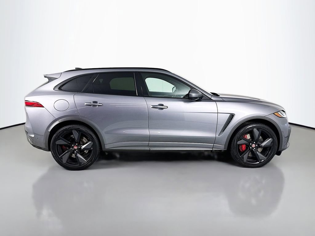 Certified 2021 Jaguar F-PACE SVR image 8