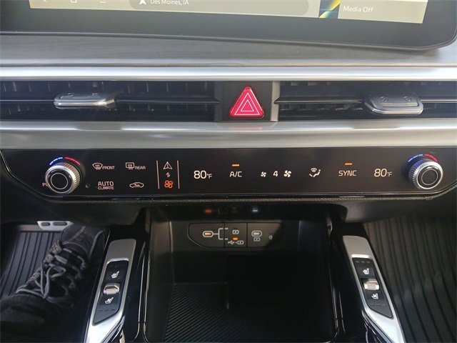 New 2026 Kia Sorento SX Prestige w/ Olive Brown Leather Package image 19