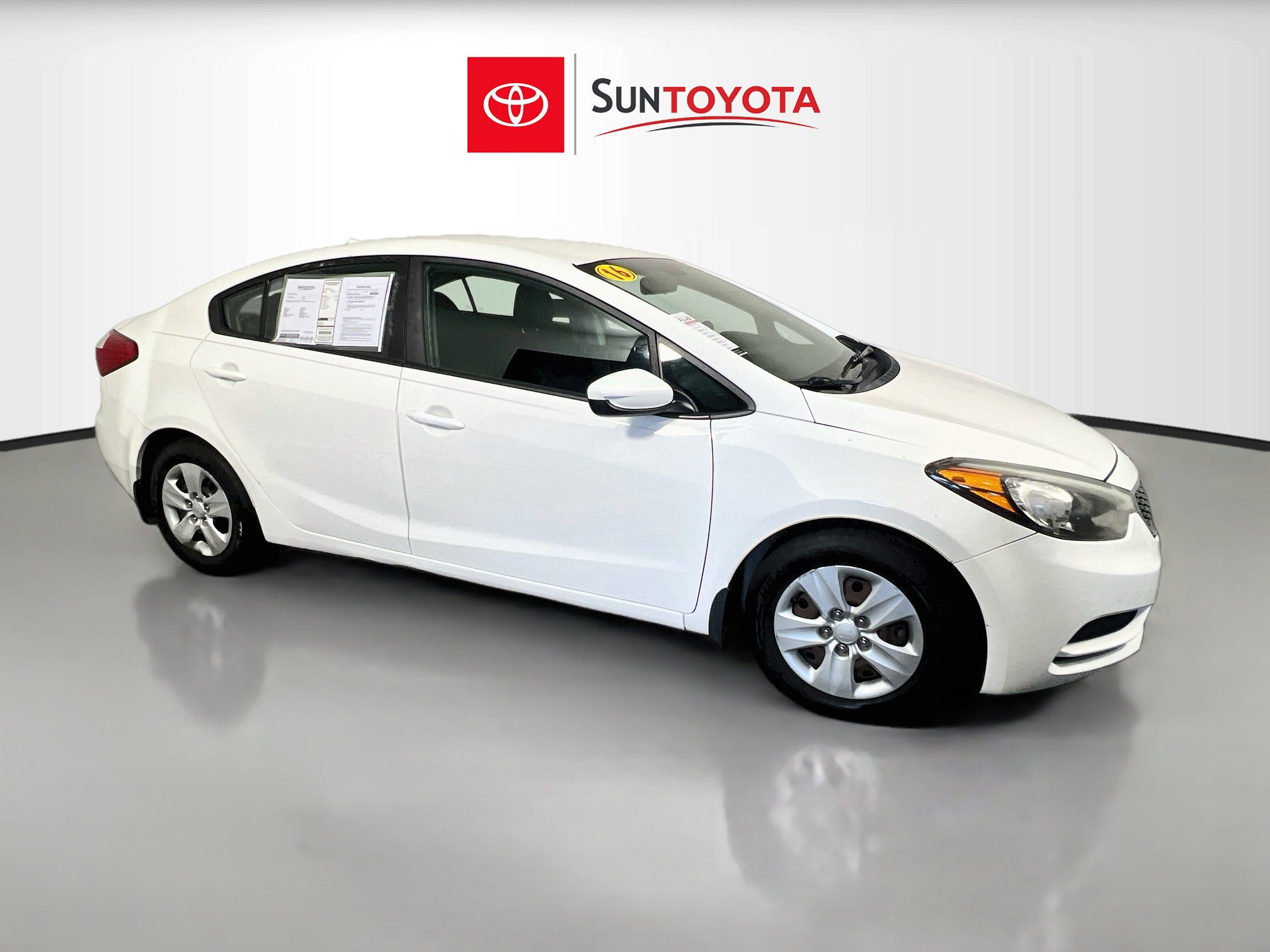 Used 2016 Kia Forte LX FWD image 1