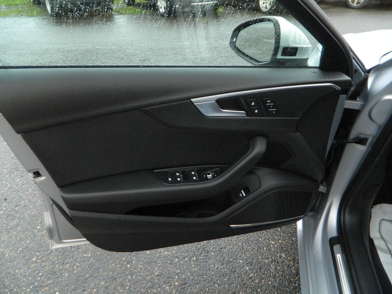 Used 2017 Audi A4 2.0T Premium Plus w/ Premium Plus Package image 23