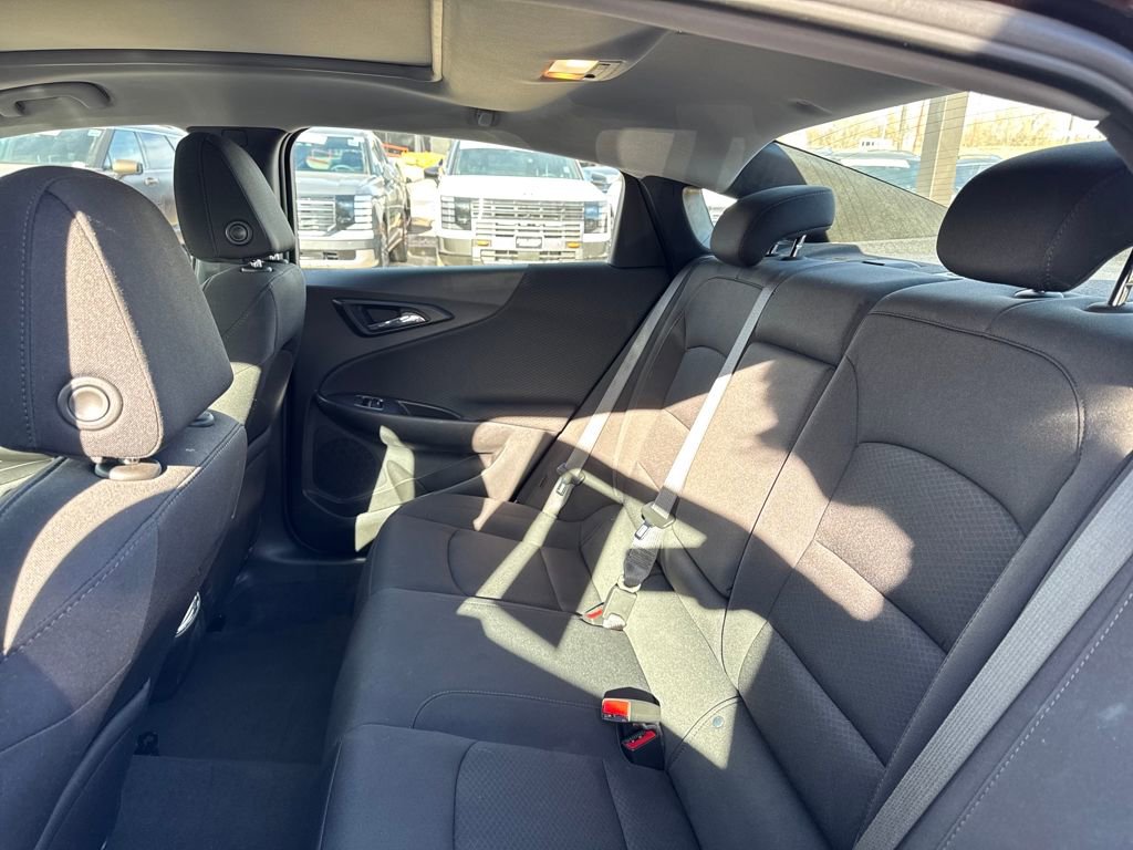 Used 2020 Chevrolet Malibu LT image 31