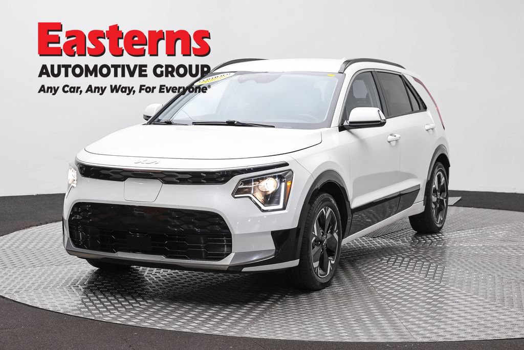 Used 2023 Kia Niro Wind w/ Wind Preserve Package