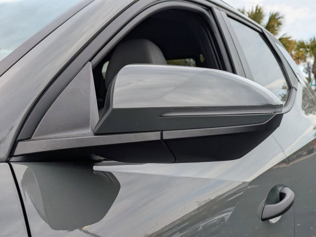 Used 2025 Hyundai Santa Cruz SEL image 11