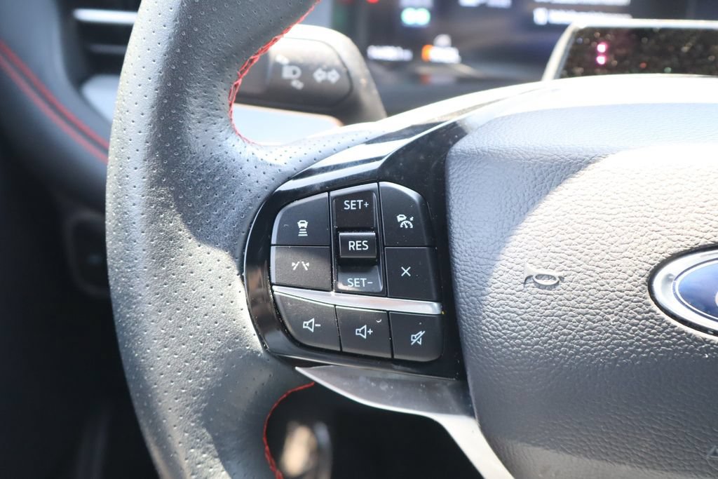Used 2025 Ford Explorer ST-Line w/ Premium Package RWD image 21