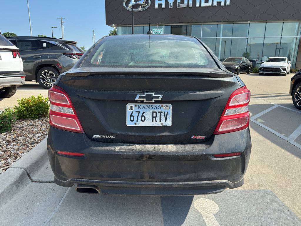 Used 2019 Chevrolet Sonic LT w/ RS Package FWD image 6