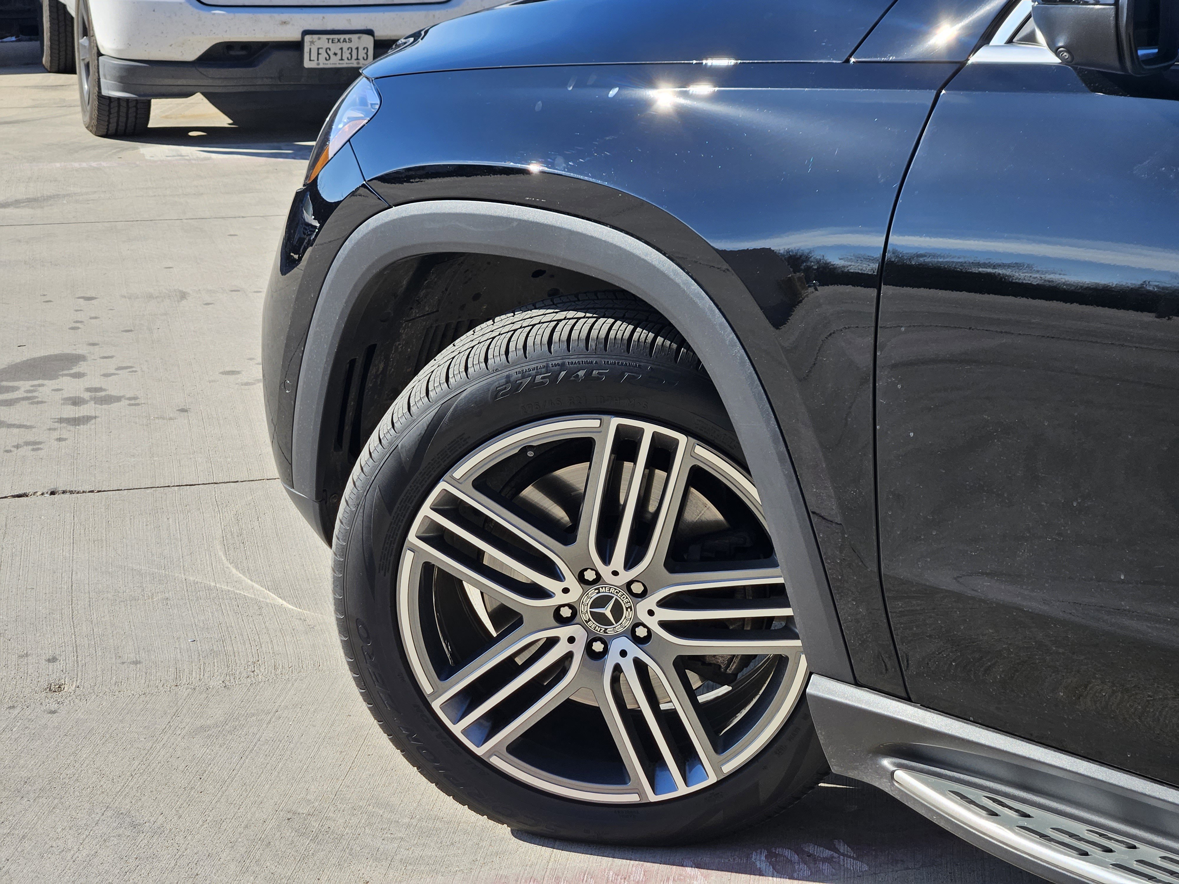 Certified 2025 Mercedes-Benz GLS 450 4MATIC image 5