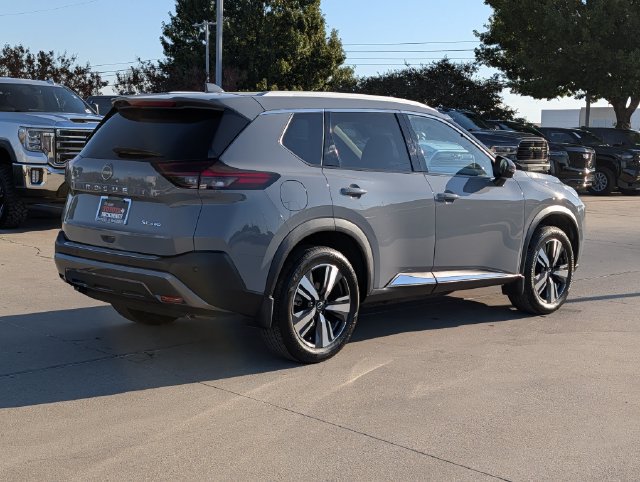 Used 2023 Nissan Rogue SL AWD/4WD image 6