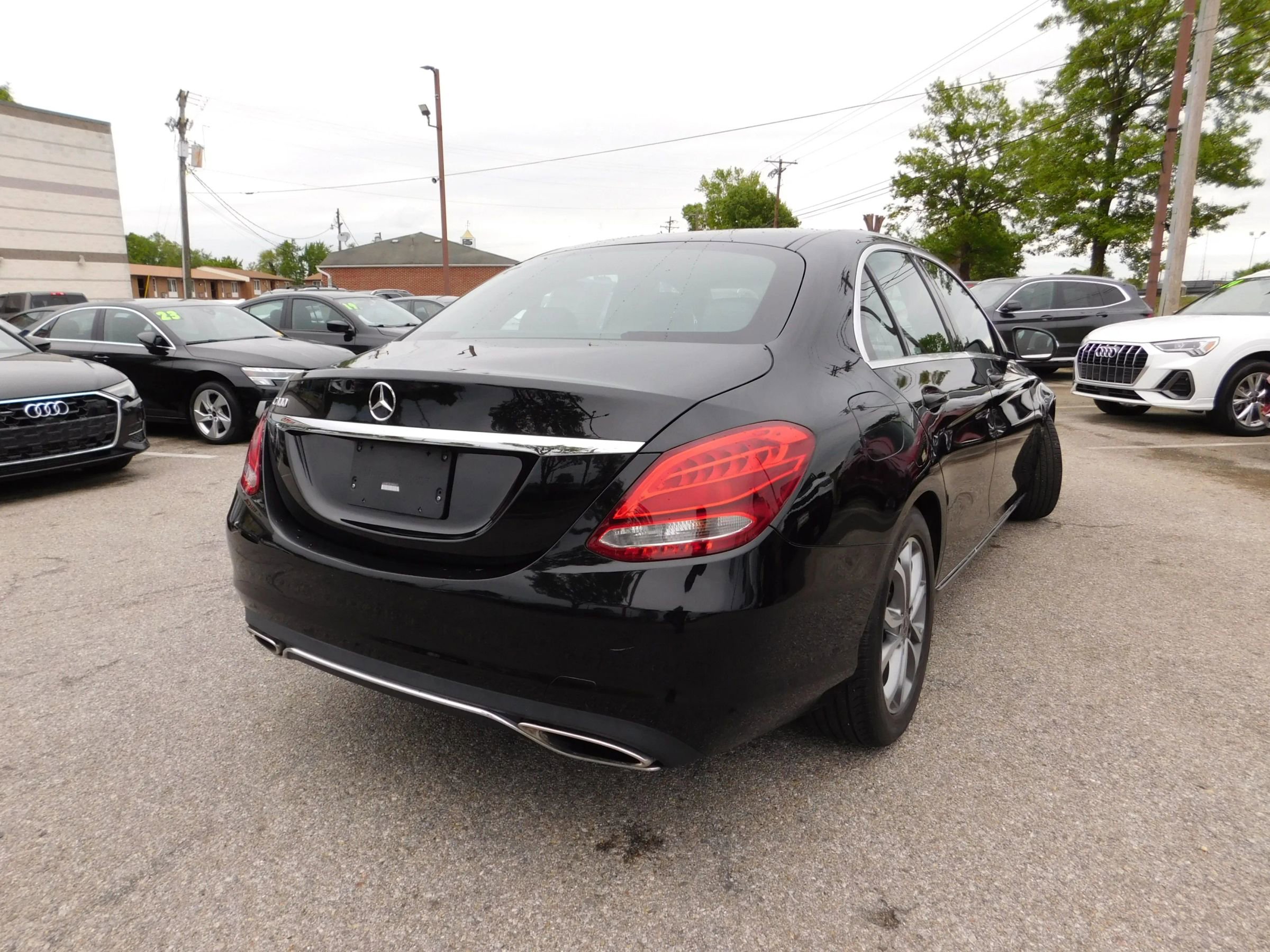 Used 2018 Mercedes-Benz C 300 Sedan image 5