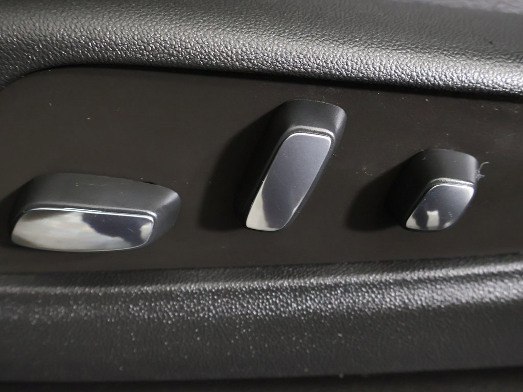 Used 2023 Cadillac XT5 Premium Luxury image 35