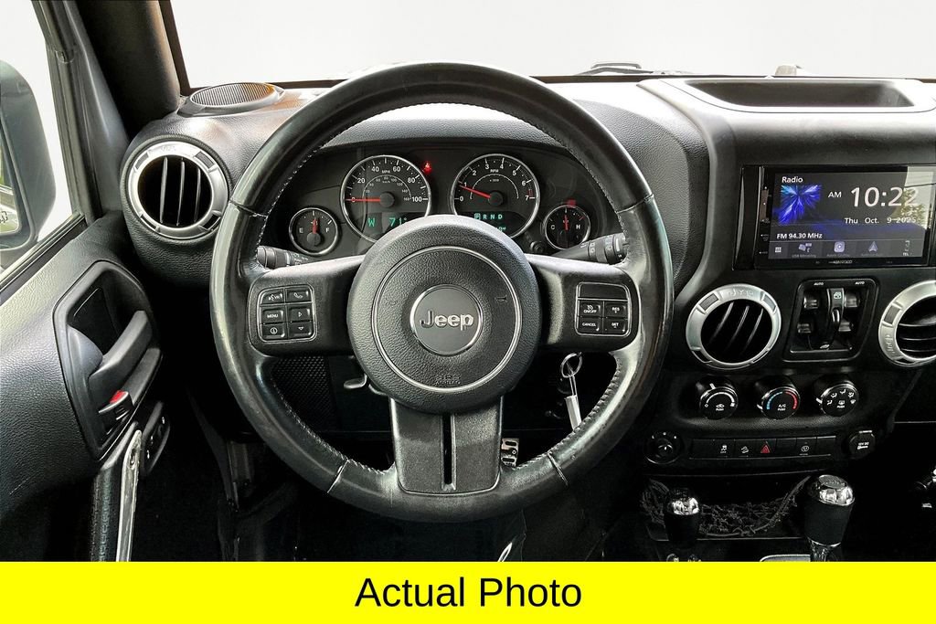 Used 2016 Jeep Wrangler Unlimited Sahara w/ Connectivity Group image 5