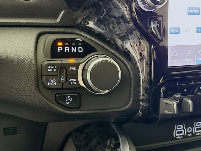 New 2026 RAM 1500 Big Horn AWD/4WD image 16