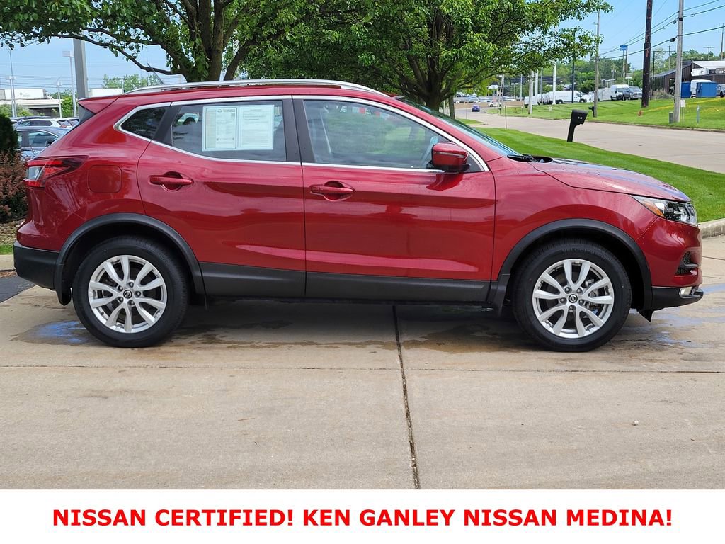 Certified 2022 Nissan Rogue Sport SV w/ Technology Package AWD/4WD image 2