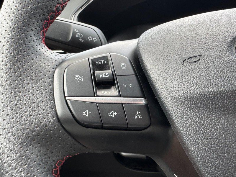 Used 2024 Ford Escape ST-Line w/ Tech Pack #1 FWD image 16