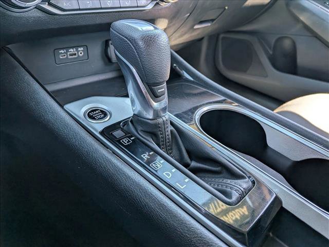 Used 2024 Nissan Altima 2.5 SV FWD image 18