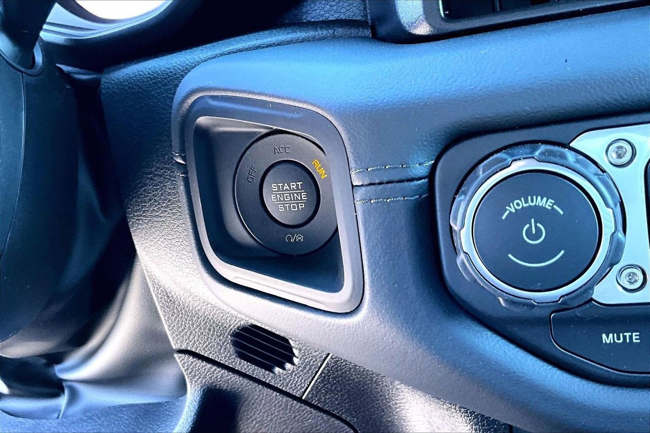 New 2026 Jeep Wrangler Sahara AWD/4WD image 26