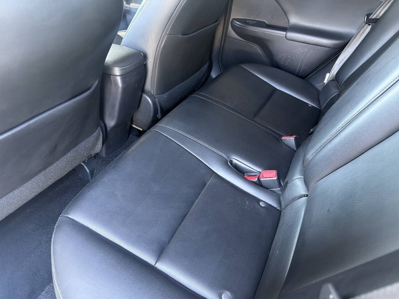Used 2014 Lexus CT 200h FWD image 21