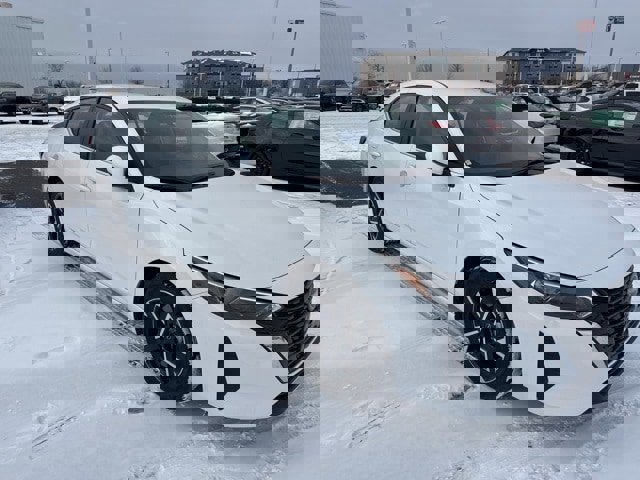 Used 2025 Nissan Sentra SV image 1